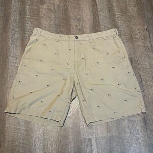 Eddie Bauer Men's Shorts 38 Tan Beige Chino Bermuda American Flag USA Flat Front